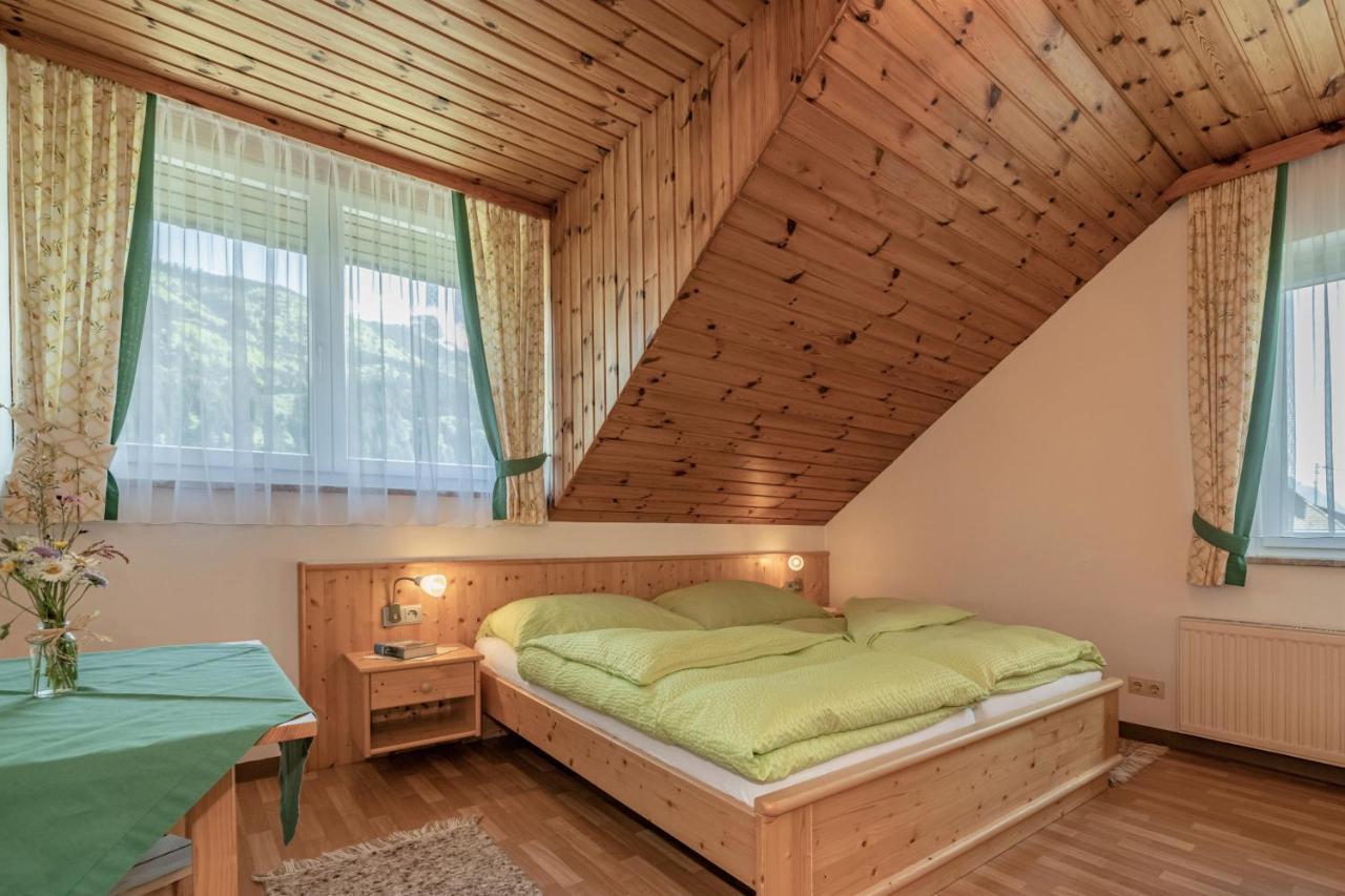 Bauernhof Oberloeffele Apartment Jenig Exterior photo